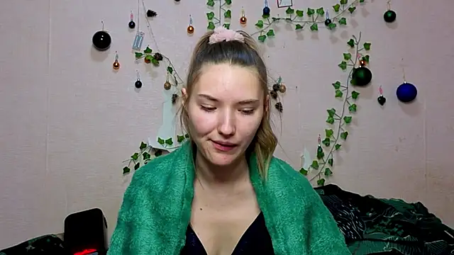 Snapshot of _kikiclark__ chatting on January 15, 2026, 8:56 pm kikiclark online show from January 15, 2026, 8:56 pm