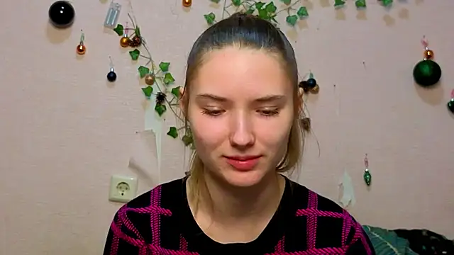 Snapshot of _kikiclark__ chatting on February 5, 2026, 8:59 pm kikiclark online show from February 5, 2026, 8:59 pm