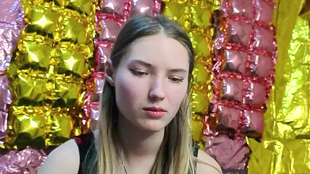 Snapshot of _kikiclark__ chatting on March 15, 2026, 8:16 pm kikiclark online show from March 15, 2026, 8:16 pm