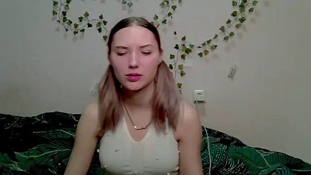  kikiclark   online show from November 2, 2025, 9:09 pm