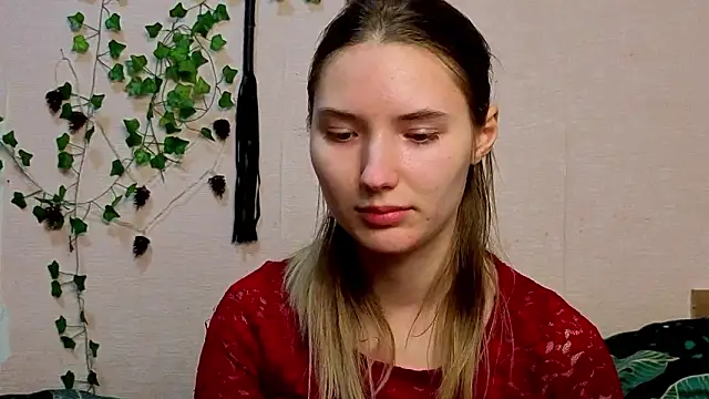 Snapshot of _kikiclark__ chatting on February 20, 2026, 8:44 pm kikiclark online show from February 20, 2026, 8:44 pm