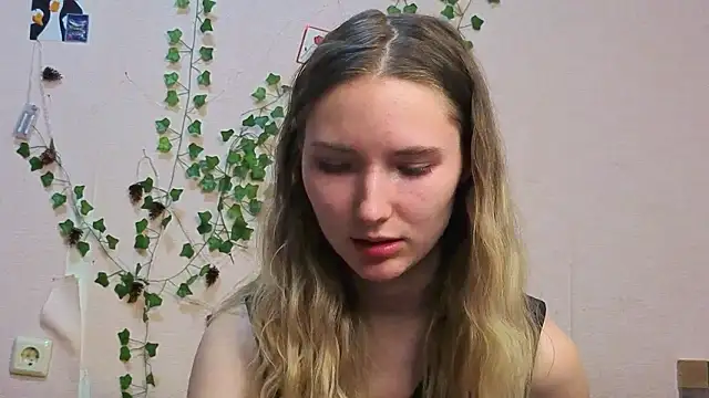 Snapshot of _kikiclark__ chatting on March 12, 2026, 7:40 pm kikiclark online show from March 12, 2026, 7:40 pm