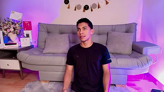 samucamx  online show from February 26, 2026, 12:32 am