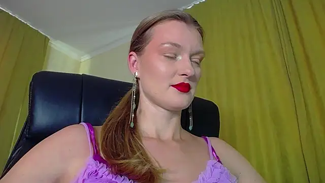 MysticVenus  online show from November 13, 2025, 1:15 pm