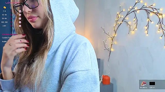 AntonelaAmeli online show from November 1, 2025, 2:22 pm