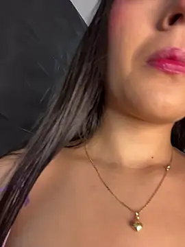 Juanita-Diaz online show from February 22, 2026, 8:32 pm