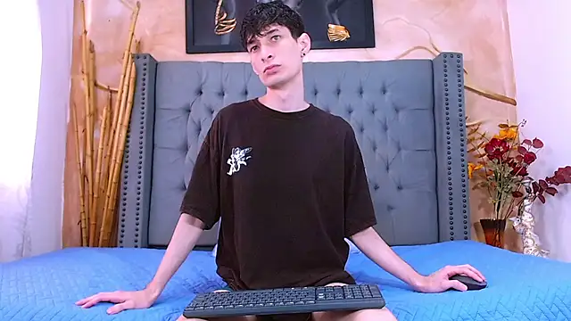 Luke Carter online show from December 2, 2025, 1:13 pm