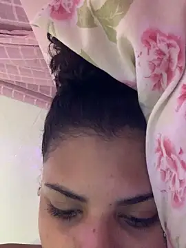 luluzinhax online show from February 11, 2026, 4:23 am