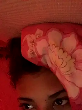 luluzinhax online show from September 25, 2025, 2:01 pm