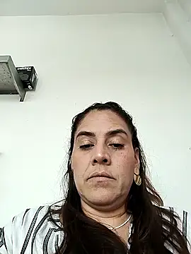 Snapshot of denissebombon chatting on February 10, 2026, 9:36 pm denissebombon online show from February 10, 2026, 9:36 pm