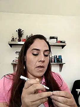 Snapshot of denissebombon chatting on February 4, 2026, 6:25 pm denissebombon online show from February 4, 2026, 6:25 pm