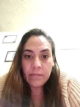 Snapshot of denissebombon chatting on February 3, 2026, 2:53 am denissebombon online show from February 3, 2026, 2:53 am