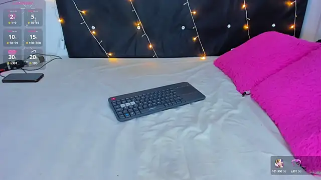 Snapshot of Danaa_moore_ chatting on October 11, 2025, 3:51 am Danaa moore online show from October 11, 2025, 3:51 am