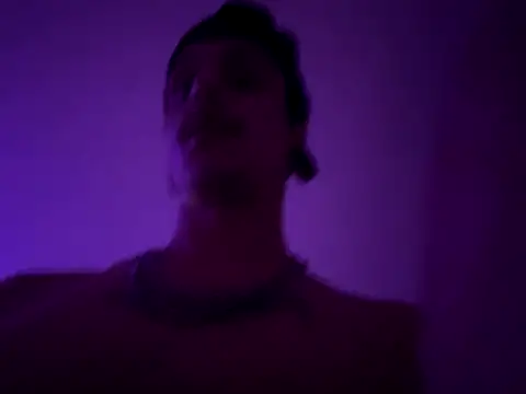 chrisalmeid  online show from November 18, 2025, 4:38 am