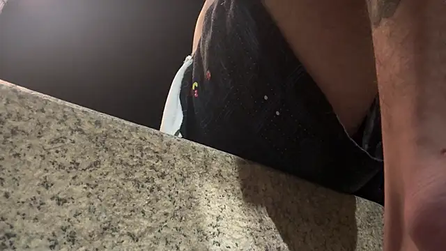 Snapshot of chrisalmeid_ chatting on February 16, 2026, 7:29 am chrisalmeid online show from February 16, 2026, 7:29 am