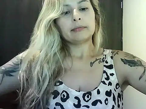 Snapshot of Valery__Rouse_ chatting on December 5, 2025, 8:06 pm Valery Rouse online show from December 5, 2025, 8:06 pm