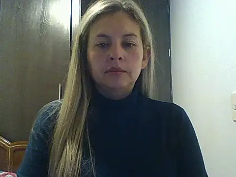 Snapshot of Valery__Rouse_ chatting on September 19, 2025, 4:05 am Valery Rouse online show from September 19, 2025, 4:05 am