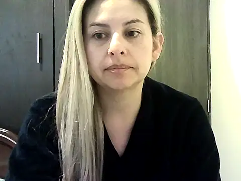 Snapshot of Valery__Rouse_ chatting on October 31, 2025, 3:30 pm Valery Rouse online show from October 31, 2025, 3:30 pm