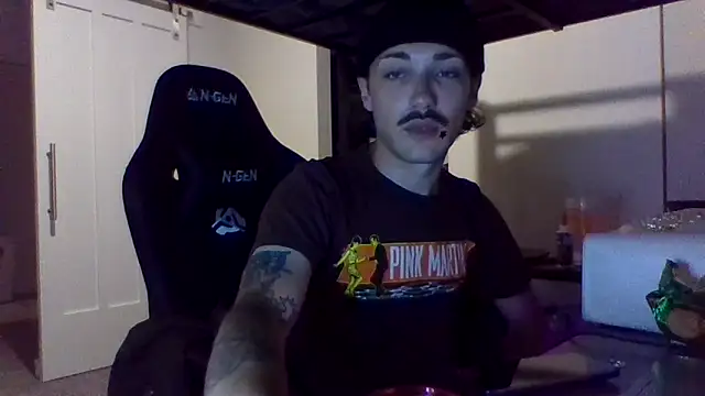 Snapshot of Jbenz420 chatting on June 17, 2026, 2:33 am Jbenz420 online show from June 17, 2026, 2:33 am