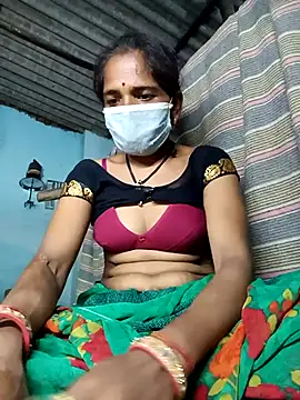 Snapshot of Hot-honi chatting on October 5, 2025, 12:23 am Hot-honi online show from October 5, 2025, 12:23 am