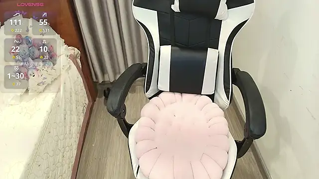 Bae Gigii online show from December 2, 2025, 1:35 pm