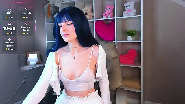 Lynn Martin online show from November 14, 2025, 12:47 am