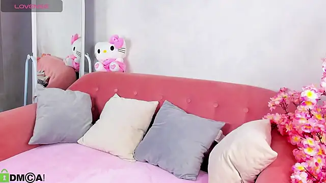 Lynn Martin online show from October 7, 2025, 1:06 am