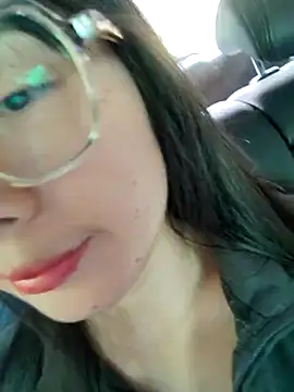 shaoshao-7758 online show from November 2, 2025, 7:24 am