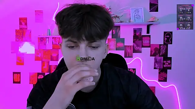 travis wolf  online show from April 9, 2026, 8:53 am