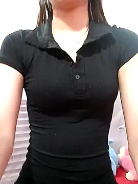 Snapshot of CherryBeii chatting on November 8, 2025, 11:08 pm CherryBeii online show from November 8, 2025, 11:08 pm