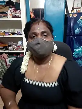 Snapshot of Tamil_Kavitha10 chatting on April 30, 2026, 7:43 pm Tamil Kavitha10 online show from April 30, 2026, 7:43 pm