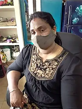 Snapshot of Tamil_Kavitha10 chatting on February 10, 2026, 10:25 am Tamil Kavitha10 online show from February 10, 2026, 10:25 am