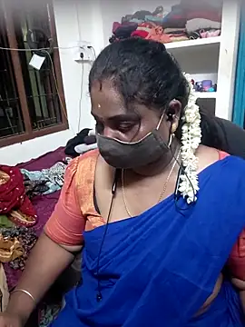 Snapshot of Tamil_Kavitha10 chatting on May 20, 2026, 5:10 pm Tamil Kavitha10 online show from May 20, 2026, 5:10 pm