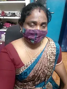 Snapshot of Tamil_Kavitha10 chatting on March 3, 2026, 8:05 pm Tamil Kavitha10 online show from March 3, 2026, 8:05 pm