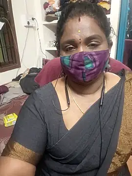 Snapshot of Tamil_Kavitha10 chatting on January 14, 2026, 3:15 pm Tamil Kavitha10 online show from January 14, 2026, 3:15 pm