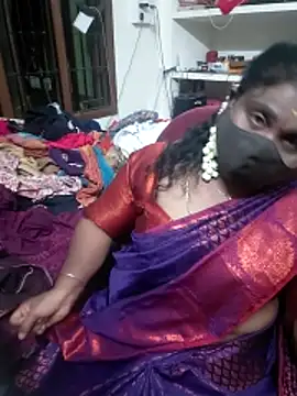 Snapshot of Tamil_Kavitha10 chatting on April 16, 2026, 5:14 pm Tamil Kavitha10 online show from April 16, 2026, 5:14 pm