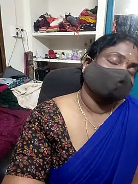 Snapshot of Tamil_Kavitha10 chatting on March 24, 2026, 6:52 pm Tamil Kavitha10 online show from March 24, 2026, 6:52 pm