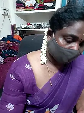 Snapshot of Tamil_Kavitha10 chatting on March 6, 2026, 4:35 pm Tamil Kavitha10 online show from March 6, 2026, 4:35 pm