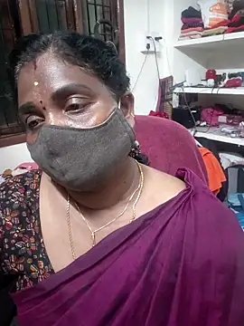 Snapshot of Tamil_Kavitha10 chatting on March 12, 2026, 6:23 pm Tamil Kavitha10 online show from March 12, 2026, 6:23 pm