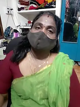 Snapshot of Tamil_Kavitha10 chatting on April 3, 2026, 5:08 pm Tamil Kavitha10 online show from April 3, 2026, 5:08 pm