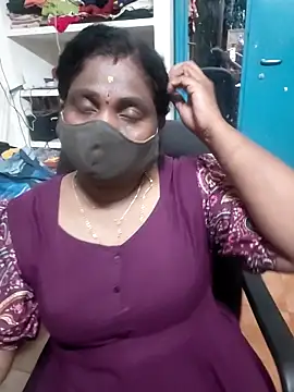 Snapshot of Tamil_Kavitha10 chatting on April 14, 2026, 4:01 pm Tamil Kavitha10 online show from April 14, 2026, 4:01 pm