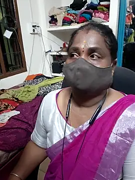 Snapshot of Tamil_Kavitha10 chatting on May 27, 2026, 5:09 pm Tamil Kavitha10 online show from May 27, 2026, 5:09 pm