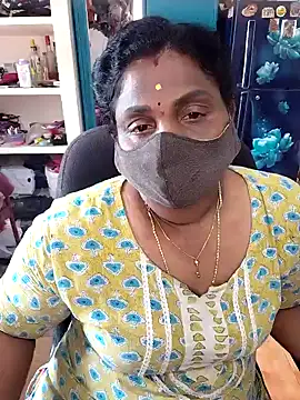 Snapshot of Tamil_Kavitha10 chatting on March 19, 2026, 9:09 am Tamil Kavitha10 online show from March 19, 2026, 9:09 am