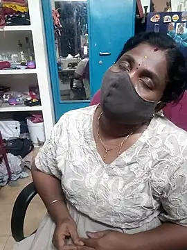 Snapshot of Tamil_Kavitha10 chatting on March 22, 2026, 8:32 pm Tamil Kavitha10 online show from March 22, 2026, 8:32 pm