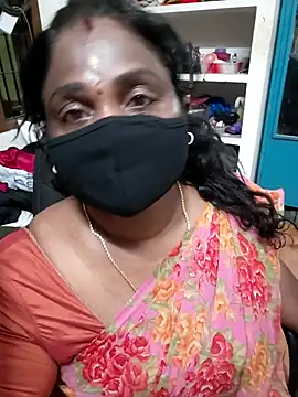Snapshot of Tamil_Kavitha10 chatting on July 24, 2026, 6:37 pm Tamil Kavitha10 online show from July 24, 2026, 6:37 pm