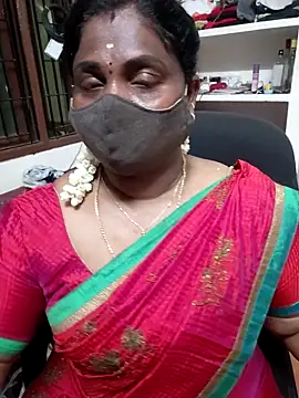 Snapshot of Tamil_Kavitha10 chatting on March 15, 2026, 1:51 pm Tamil Kavitha10 online show from March 15, 2026, 1:51 pm