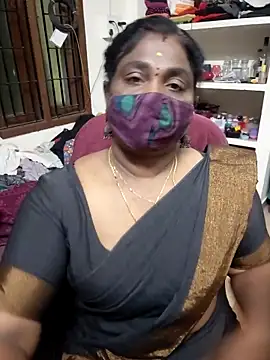 Snapshot of Tamil_Kavitha10 chatting on March 11, 2026, 2:55 pm Tamil Kavitha10 online show from March 11, 2026, 2:55 pm