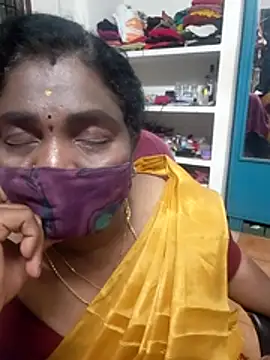 Snapshot of Tamil_Kavitha10 chatting on March 10, 2026, 4:55 pm Tamil Kavitha10 online show from March 10, 2026, 4:55 pm