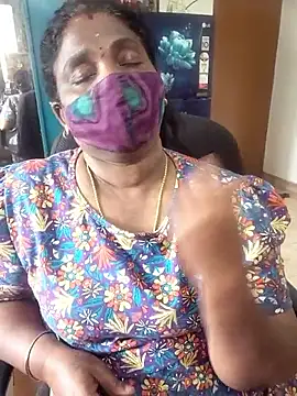 Snapshot of Tamil_Kavitha10 chatting on January 17, 2026, 9:24 am Tamil Kavitha10 online show from January 17, 2026, 9:24 am