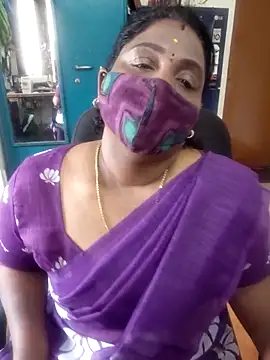 Snapshot of Tamil_Kavitha10 chatting on February 1, 2026, 8:23 am Tamil Kavitha10 online show from February 1, 2026, 8:23 am